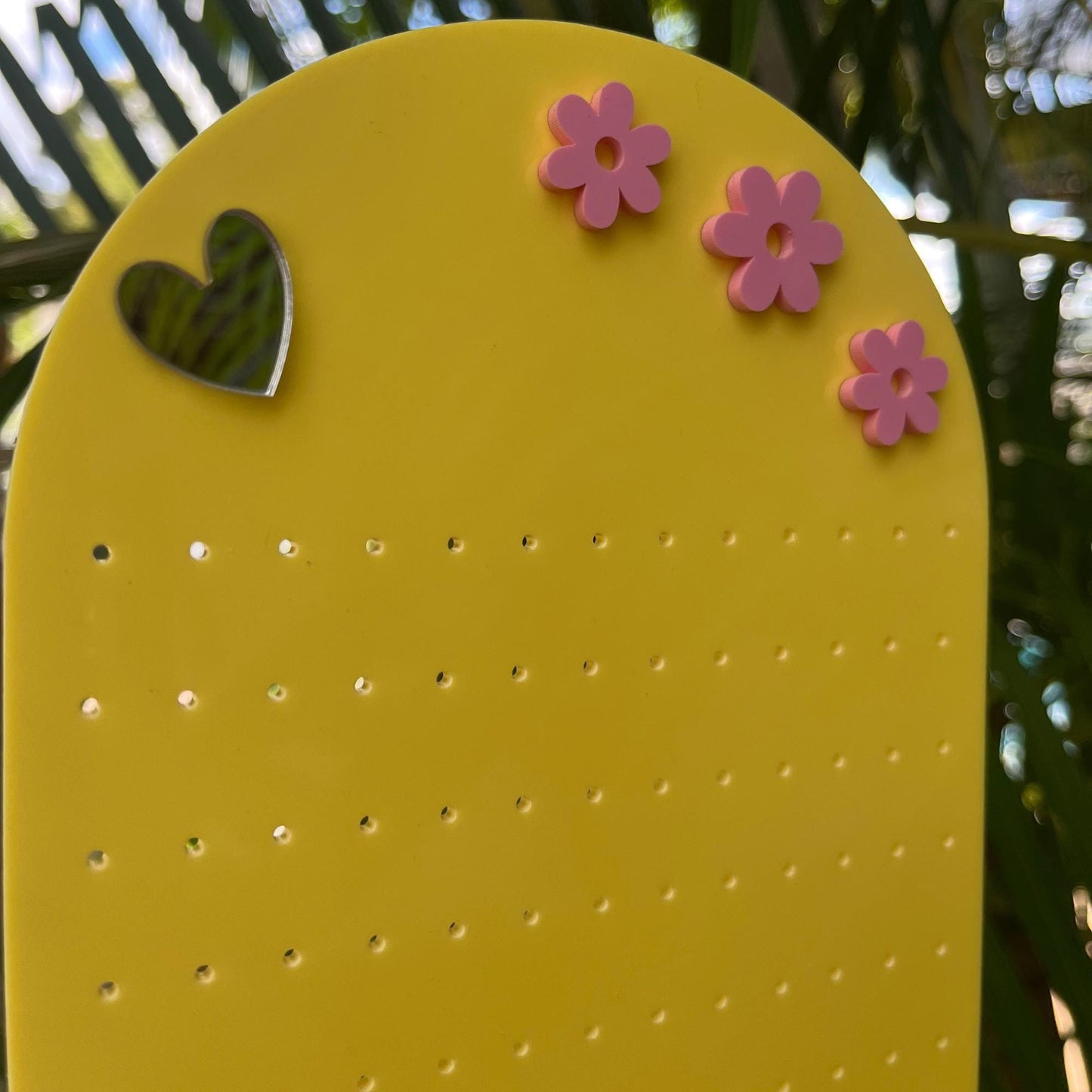 Earring stand with 3d flowers